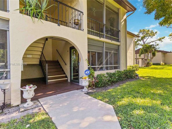 3528 La Mar Ct D1, Green Acres FL 33463