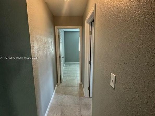 2915 NW 7th Ct, Fort Lauderdale FL 33311