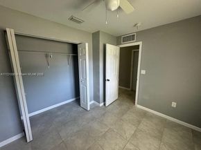 2915 NW 7th Ct, Fort Lauderdale FL 33311