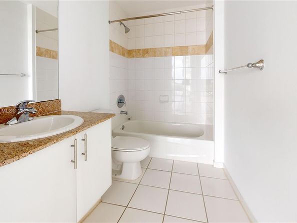 1871 NW S River Dr 1205, Miami FL 33125