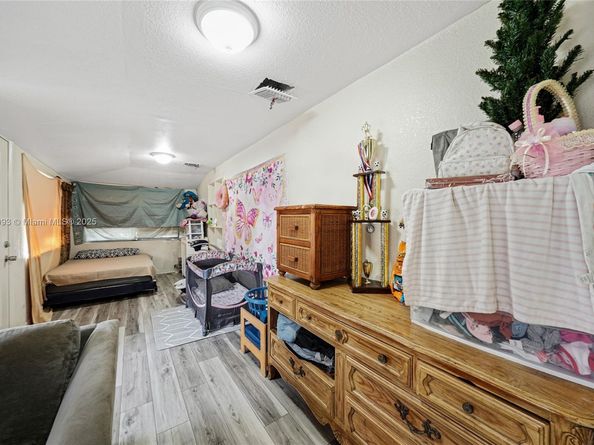 145 NW 6th Ave, Florida City FL 33034