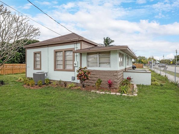 145 NW 6th Ave, Florida City FL 33034