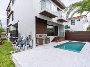 5601 N Ocean Dr, Hollywood FL 33019