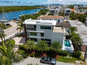 5601 N Ocean Dr, Hollywood FL 33019