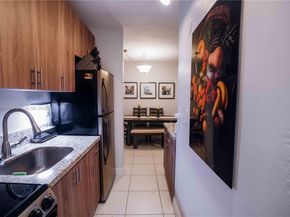 7901 SW 64th Ave 6, South Miami FL 33143