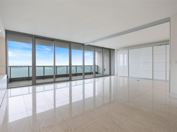 1331 Brickell Bay Dr 2705, Miami FL 33131