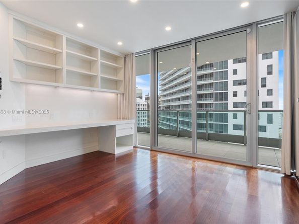 1331 Brickell Bay Dr 2705, Miami FL 33131