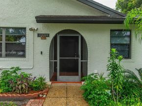 23318 SW 55th Way B, Boca Raton FL 33433