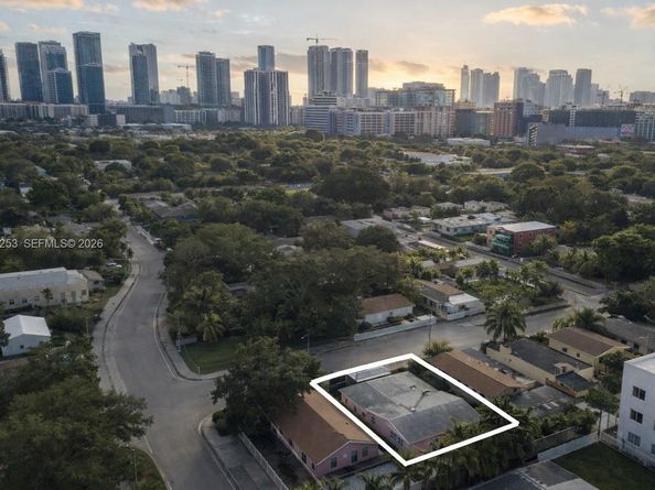 3240 NW 3rd Ave, Miami FL 33127