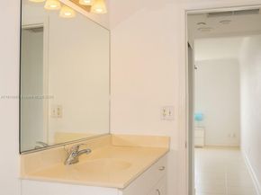 401 69th St 1003, Miami Beach FL 33141