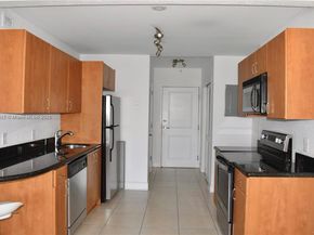 401 69th St 1003, Miami Beach FL 33141