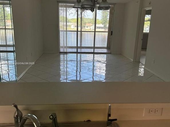 9587 Weldon Cir B203, Tamarac FL 33321