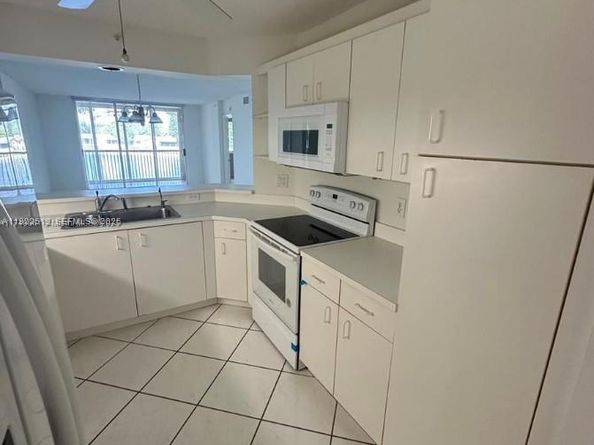 9587 Weldon Cir B203, Tamarac FL 33321