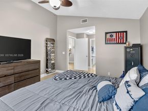 1145 NW 111th Ave, Plantation FL 33322