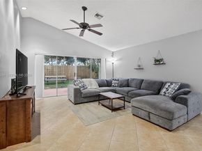 1145 NW 111th Ave, Plantation FL 33322