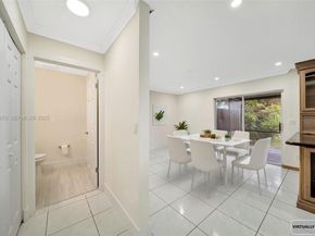 4852 Grapevine Way, Davie FL 33331