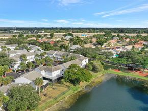 4852 Grapevine Way, Davie FL 33331