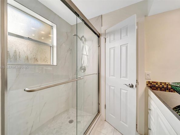 4852 Grapevine Way, Davie FL 33331