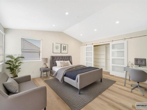 4852 Grapevine Way, Davie FL 33331