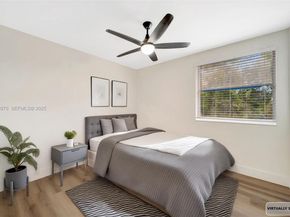 4852 Grapevine Way, Davie FL 33331