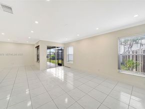 4852 Grapevine Way, Davie FL 33331