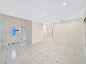 4852 Grapevine Way, Davie FL 33331