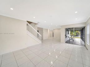 4852 Grapevine Way, Davie FL 33331