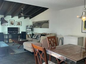 6936 SW 110th Ave, Miami FL 33173