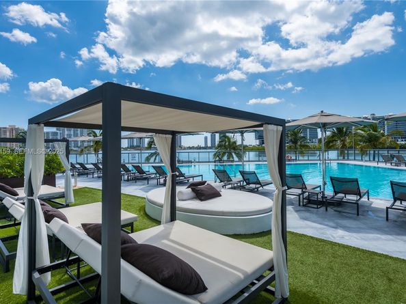 3250 NE 188th St 601, Aventura FL 33180