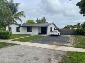 16 NW 207th St, Miami Gardens FL 33169