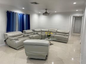 16 NW 207th St, Miami Gardens FL 33169