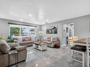8210 NW 10th St, Pembroke Pines FL 33024