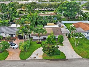 8210 NW 10th St, Pembroke Pines FL 33024
