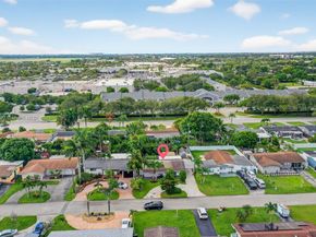 8210 NW 10th St, Pembroke Pines FL 33024