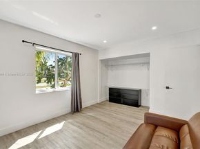 843 SW 20th St, Fort Lauderdale FL 33315