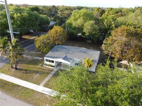 843 SW 20th St, Fort Lauderdale FL 33315