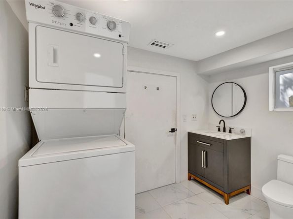 843 SW 20th St, Fort Lauderdale FL 33315