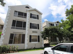 2820 N Oakland Forest Dr 308, Oakland Park FL 33309