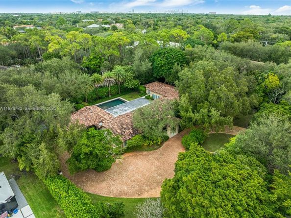 6755 SW 99th Ter, Pinecrest FL 33156