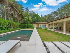 6755 SW 99th Ter, Pinecrest FL 33156