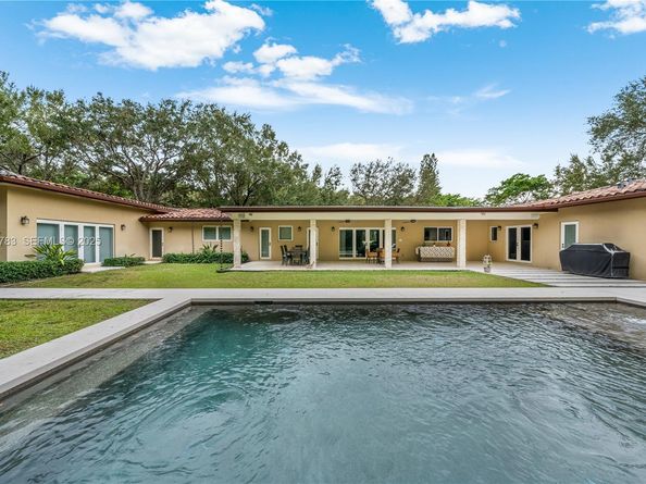 6755 SW 99th Ter, Pinecrest FL 33156