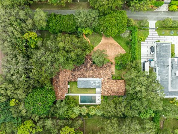 6755 SW 99th Ter, Pinecrest FL 33156