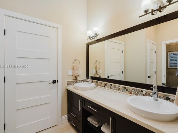 6755 SW 99th Ter, Pinecrest FL 33156