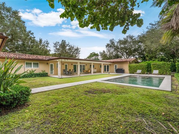 6755 SW 99th Ter, Pinecrest FL 33156