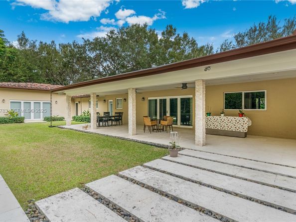 6755 SW 99th Ter, Pinecrest FL 33156