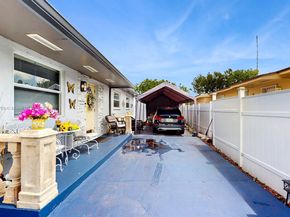 5637 SW 40th St, West Park FL 33023