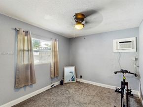 5637 SW 40th St, West Park FL 33023