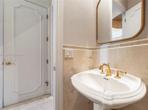 3520 Paddock Rd, Weston FL 33331