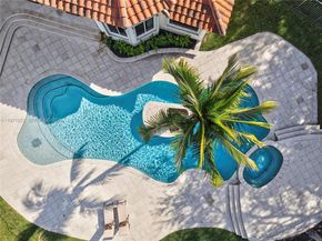 3520 Paddock Rd, Weston FL 33331