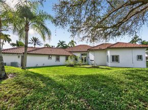 3520 Paddock Rd, Weston FL 33331